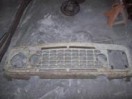 Jeepster grill before
